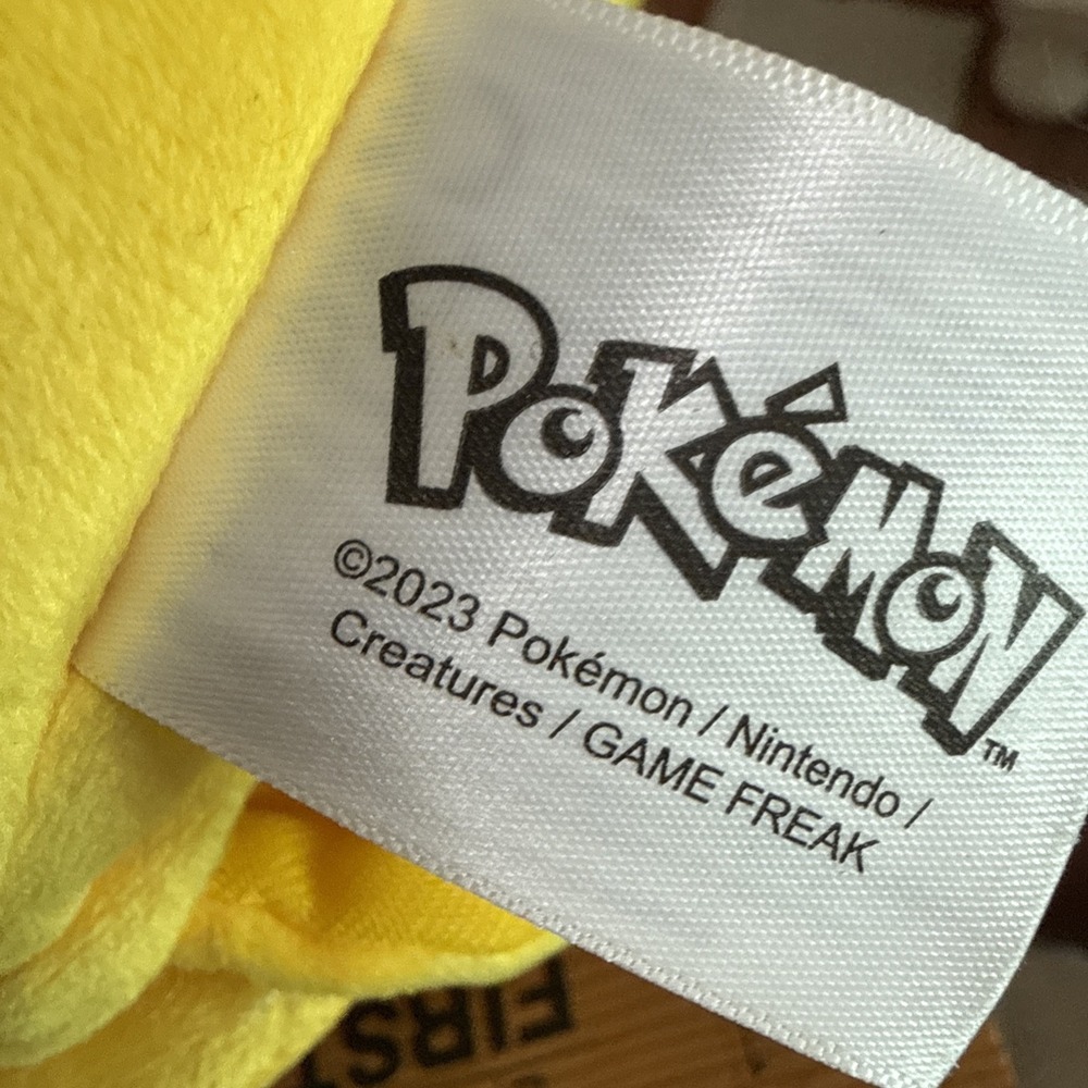 RARE Talking Pikachu Plush 14" – Works! Movie Style Pokémon Talks Wiggles Glows - Picture 5 of 5